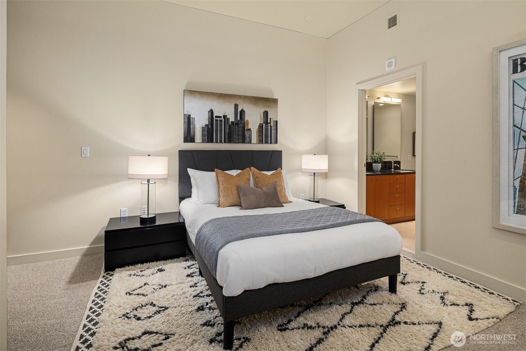listing image 9363936362788941473