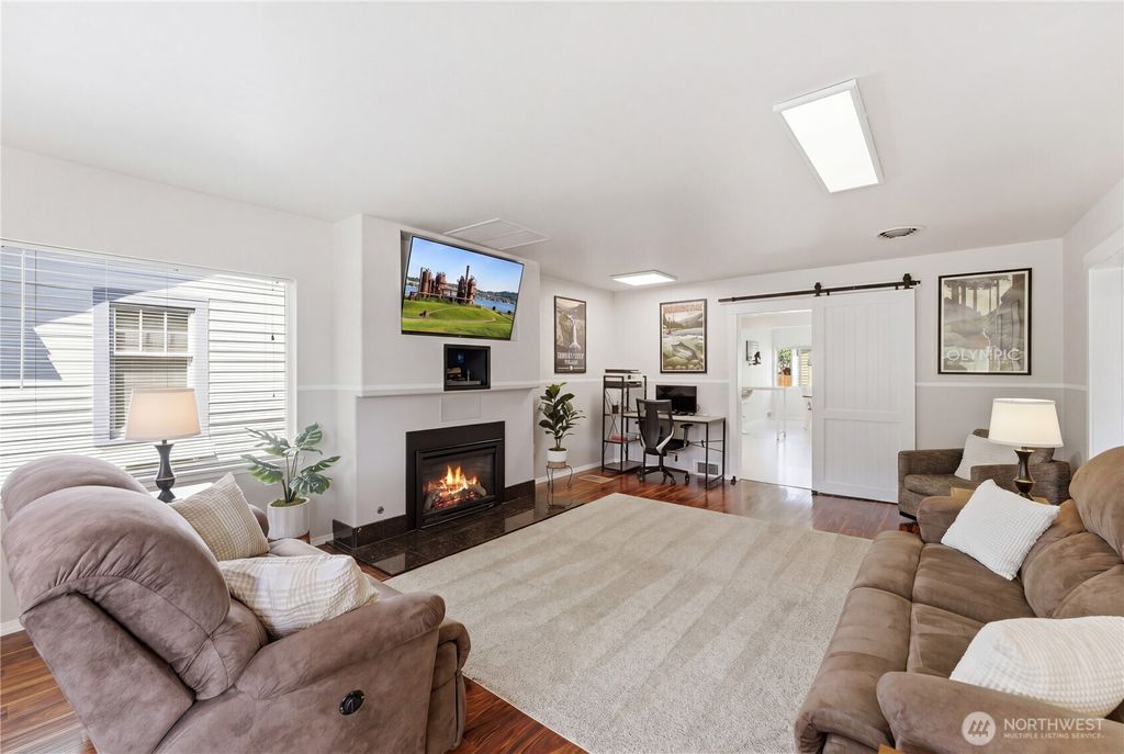 Photo of 710 N 68th Street, Seattle, WA 98103 (MLS # 2529815)