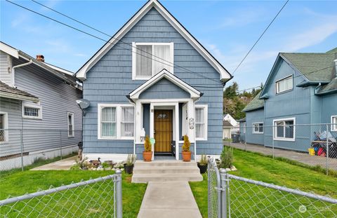 A home in Hoquiam