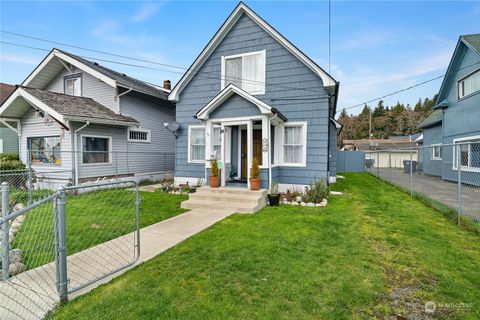 A home in Hoquiam