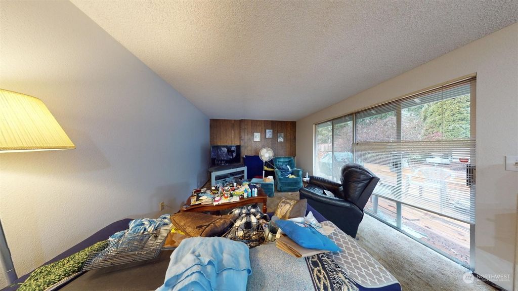 Photo of 4204 SW 317th Street, Federal Way, WA 98023 (MLS # 2194192)