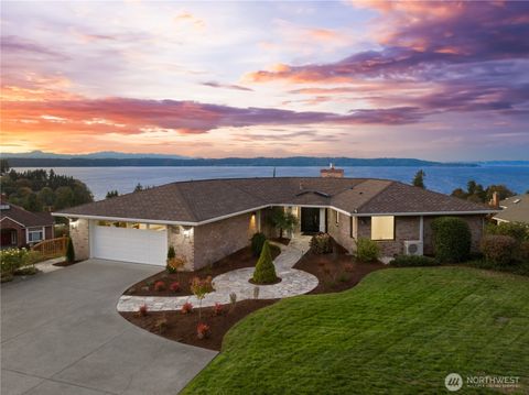 Photo of 31012 36th Avenue SW, Federal Way, WA 98023 (MLS # 2515279)