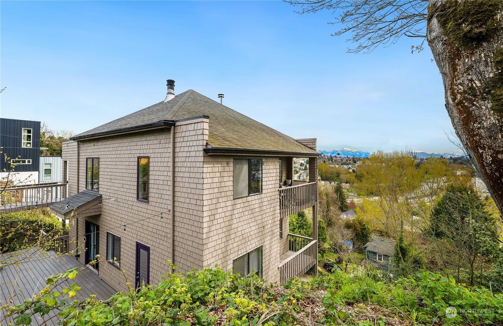 Photo of 1500 S Atlantic Street, Seattle, WA 98144 (MLS # 2059549)
