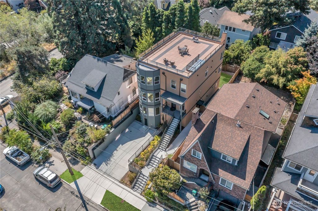 Photo of 4019 4th Avenue NE, Seattle, WA 98105 (MLS # 2425798)
