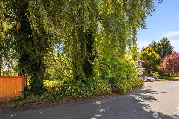 672 LIND AVE NW, RENTON, WA 98057 - Image 8b8d770282469506b2c5efd18dabaae4/719008818