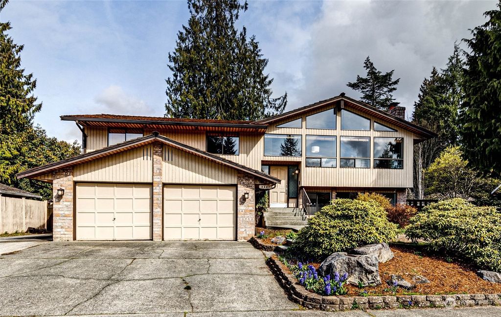 Photo of 3307 102nd Place SE, Everett, WA 98208 (MLS # 2054158)