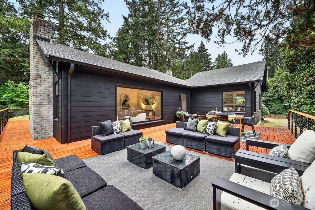 Photo of 12745 10th Avenue NE, Seattle, WA 98125 (MLS # 2494459)