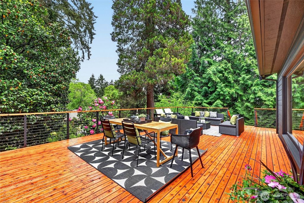 Photo of 12745 10th Avenue NE, Seattle, WA 98125 (MLS # 2494459)