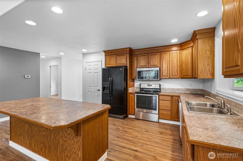 141 E Dunoon Place
