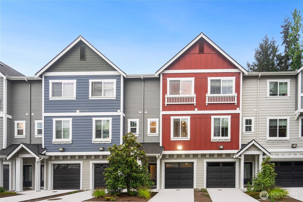 Photo of 21317 48th Avenue W #E6, Mountlake Terrace, WA 98043 (MLS # 2520321)