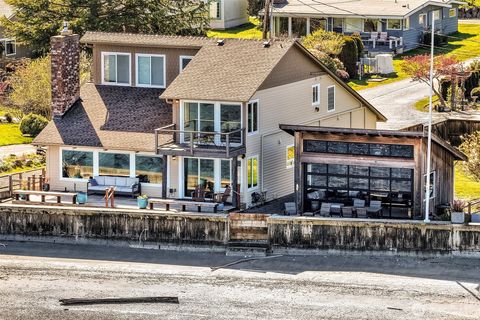 Photo of 4906 Marshall Rd Rd, Clinton, WA 98236 (MLS # 2506708)