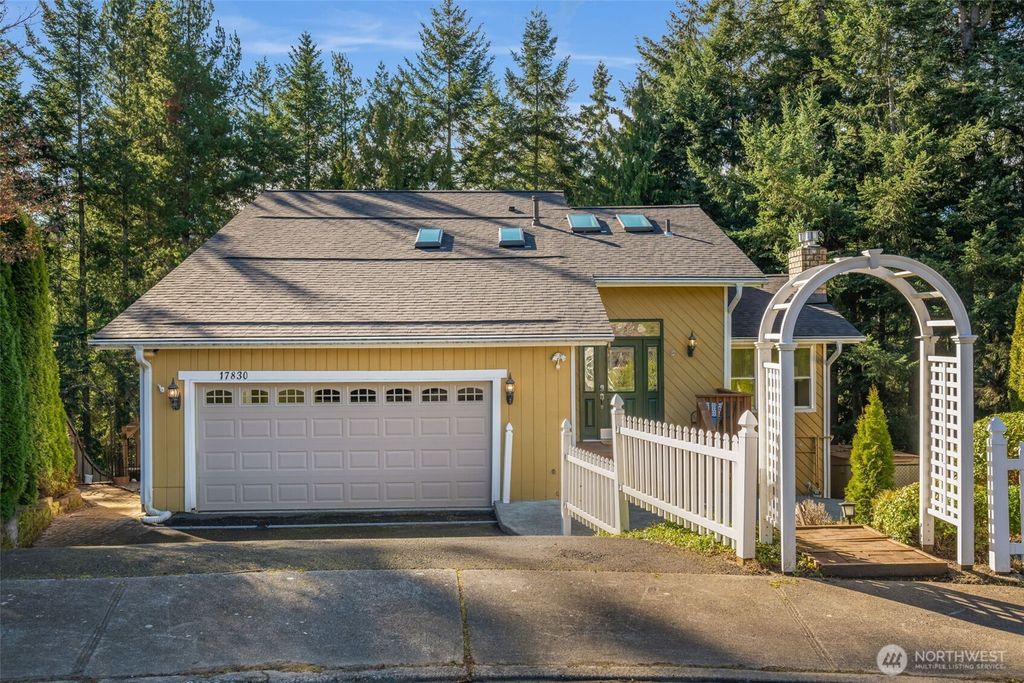 Photo of 17830 66th Place W, Lynnwood, WA 98037 (MLS # 2484350)