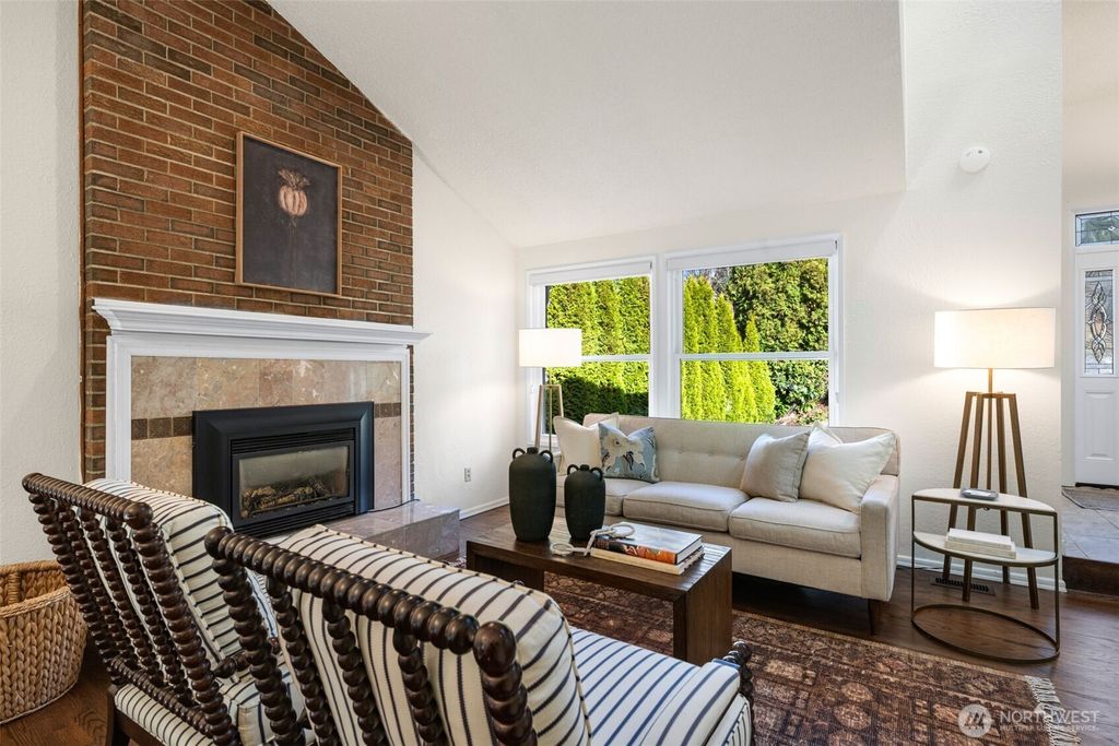 Photo of 17830 66th Place W, Lynnwood, WA 98037 (MLS # 2484350)