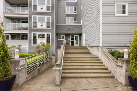 Photo of 520 SE Columbia River Drive #134, Vancouver, WA 98661 (MLS # 2515088)