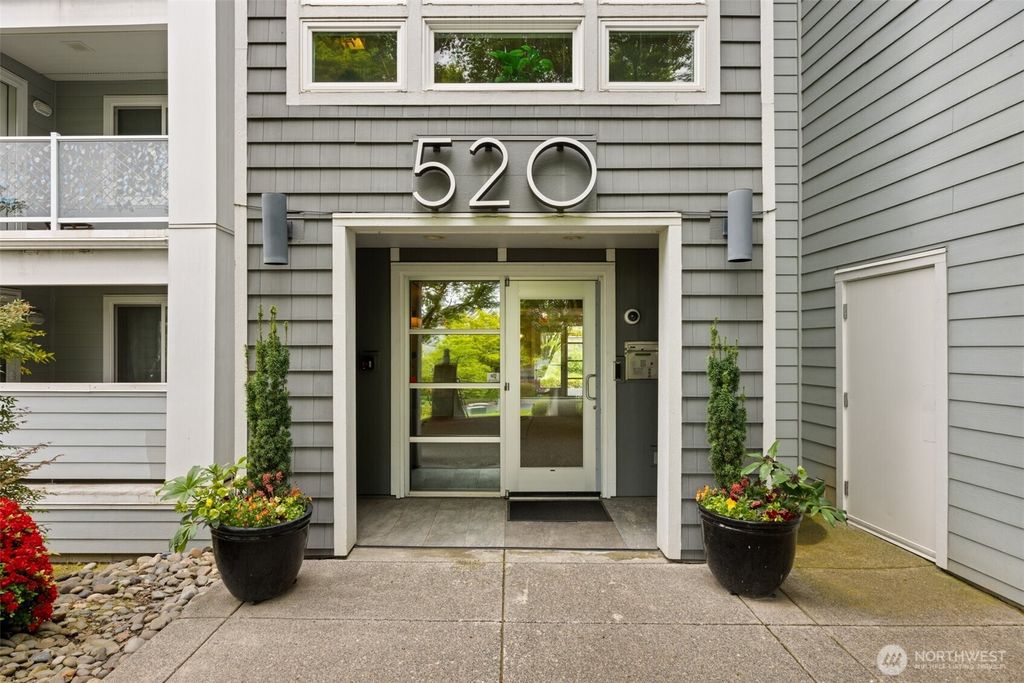 Photo of 520 SE Columbia River Drive #134, Vancouver, WA 98661 (MLS # 2515088)