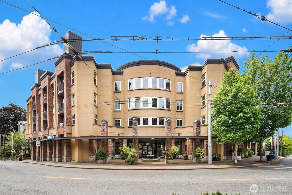 Photo of 1417 Queen Anne Avenue N #212, Seattle, WA 98109 (MLS # 2527938)