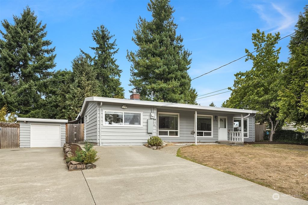 Photo of 1206 S 315th Street, Federal Way, WA 98003 (MLS # 2161894)