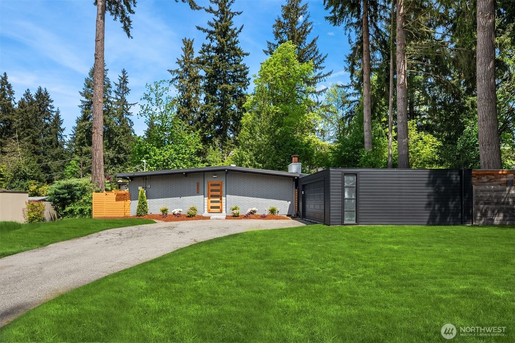 Photo of 15634 SE 8th Street, Bellevue, WA 98008 (MLS # 2523062)