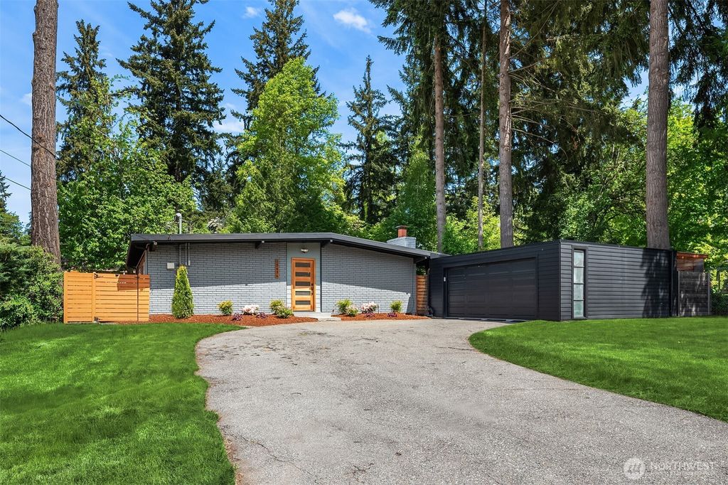 Photo of 15634 SE 8th Street, Bellevue, WA 98008 (MLS # 2523062)