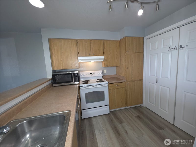 1750 W Sunn Fjord Lane G101
