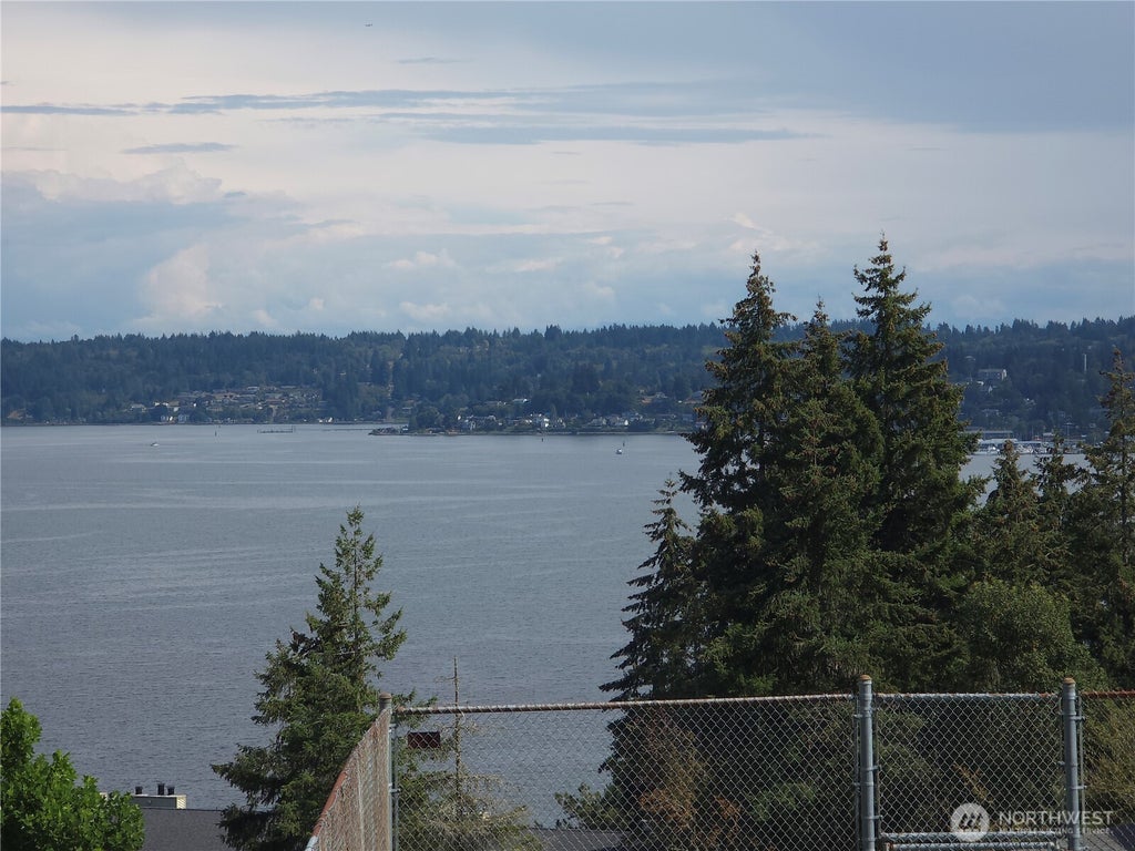 Photo of 1750 W Sunn Fjord Lane #G101, Bremerton, WA 98312 (MLS # 2579578)