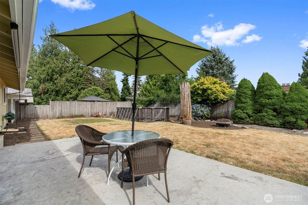 Photo of 109 W Rivmont Drive, Monroe, WA 98272 (MLS # 2423077)
