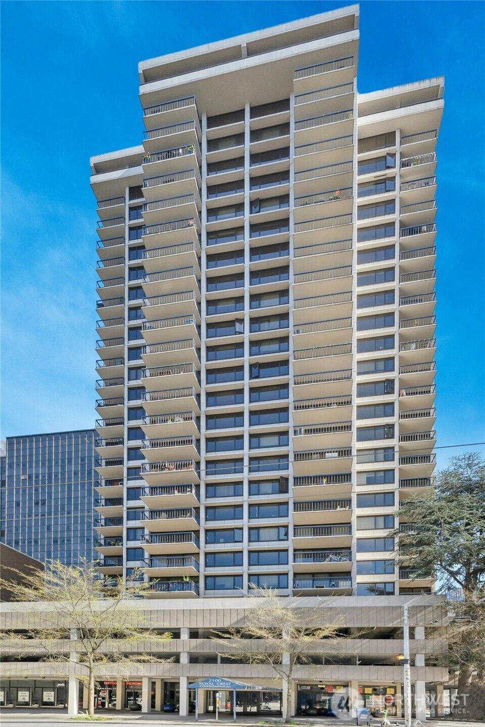 2100 3rd Avenue 1505