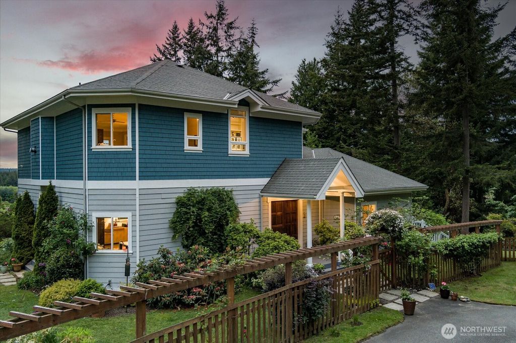 Photo of 5427 Bayview Road, Langley, WA 98260 (MLS # 2490812)