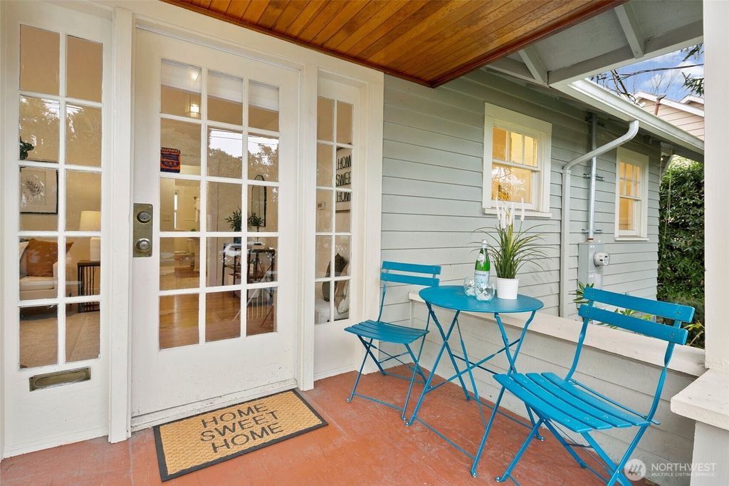 Photo of 8051 15th Avenue NE, Seattle, WA 98115 (MLS # 2468047)