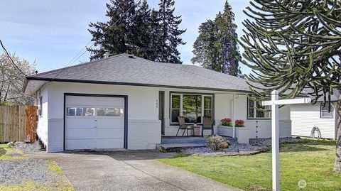 Photo of 964 G Street, Washougal, WA 98671 (MLS # 2505587)