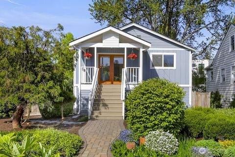 7503 24th Avenue NE Seattle WA 98115