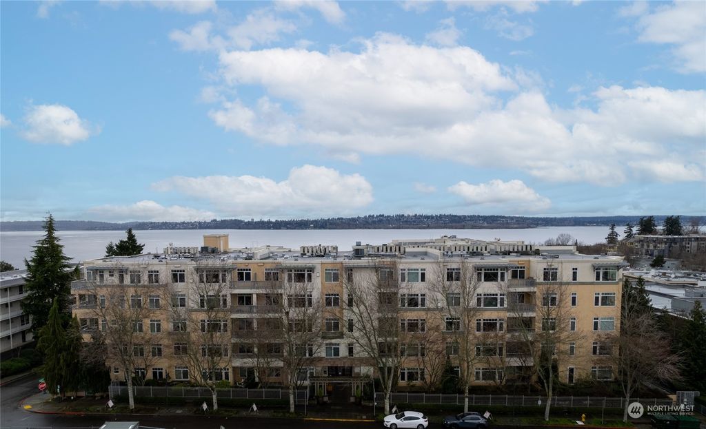 Photo of 109 2nd Street S #226, Kirkland, WA 98033 (MLS # 2189625)