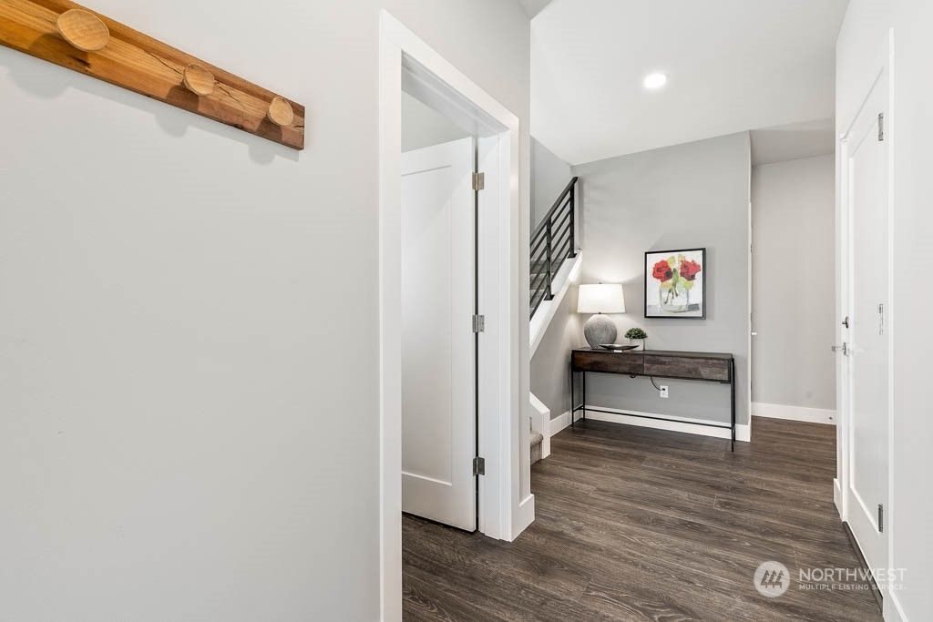 Photo of 1405 189th Street SW, Lynnwood, WA 98037 (MLS # 2192947)