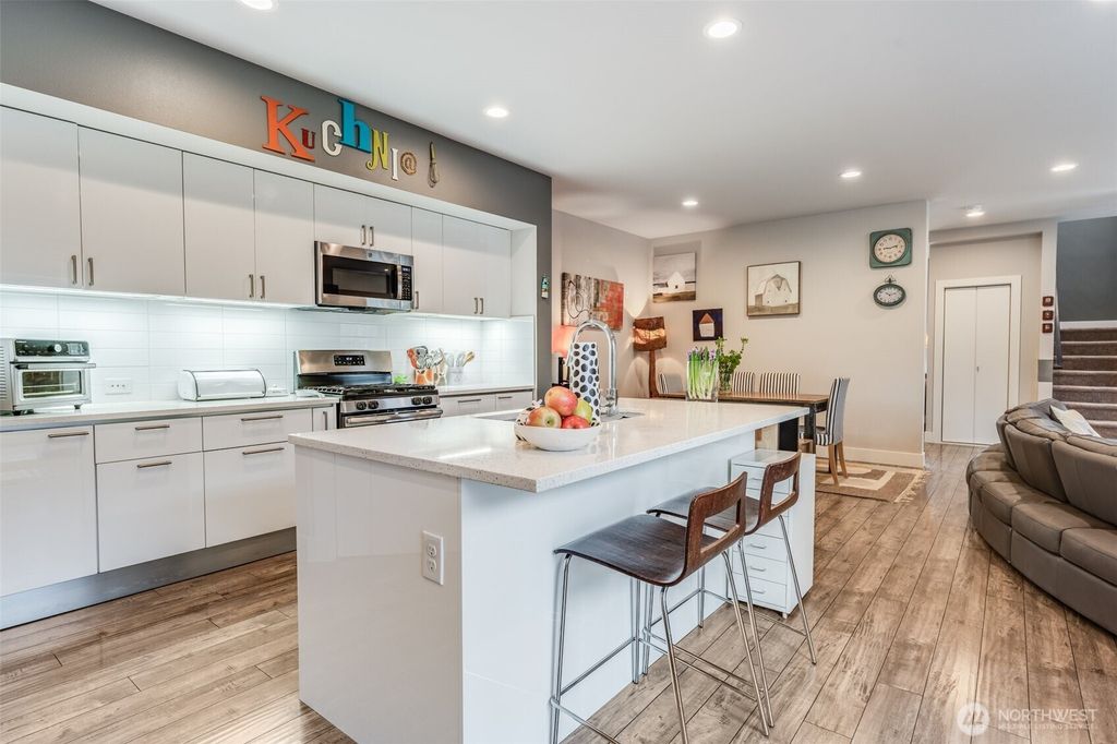 Photo of 32819 Madrona Avenue SE, Black Diamond, WA 98010 (MLS # 2487445)