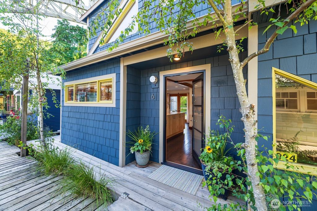 Photo of 2770 Westlake Avenue N #6, Seattle, WA 98109 (MLS # 2518315)