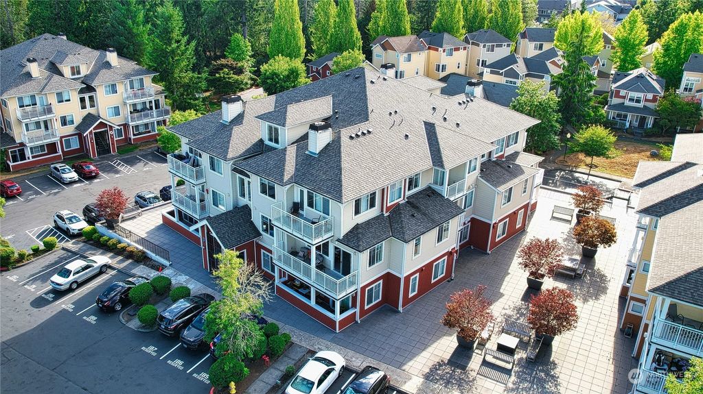 Photo of 517 225th Lane NE #E-206, Sammamish, WA 98074 (MLS # 2029906)