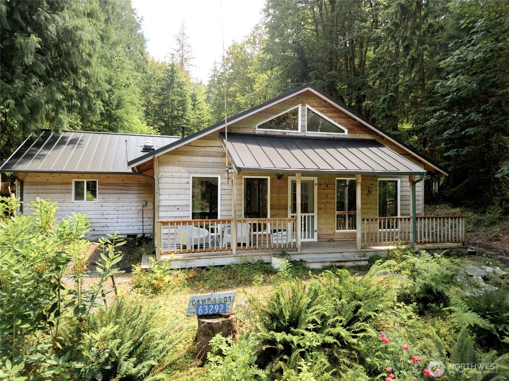 Photo of 63292 W Ross Place, Marblemount, WA 98267 (MLS # 2552467)