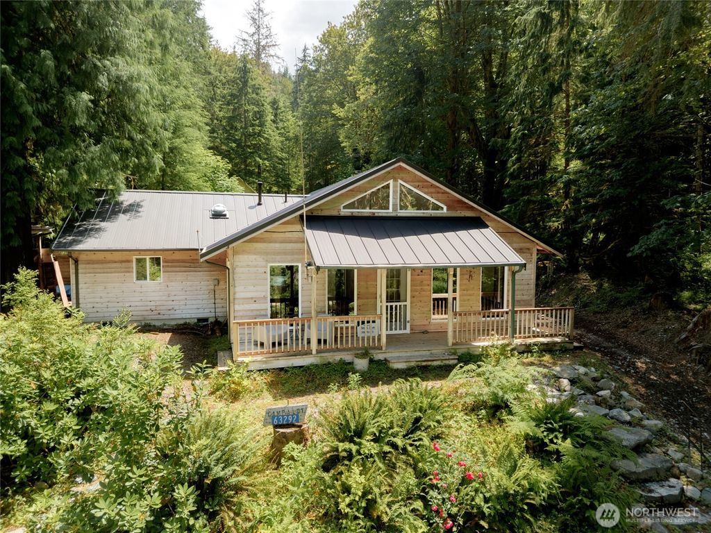 Photo of 63292 W Ross Place, Marblemount, WA 98267 (MLS # 2552467)