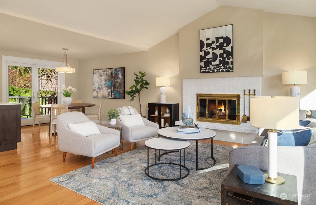 Photo of 2461 78th Avenue NE, Medina, WA 98039 (MLS # 2325314)