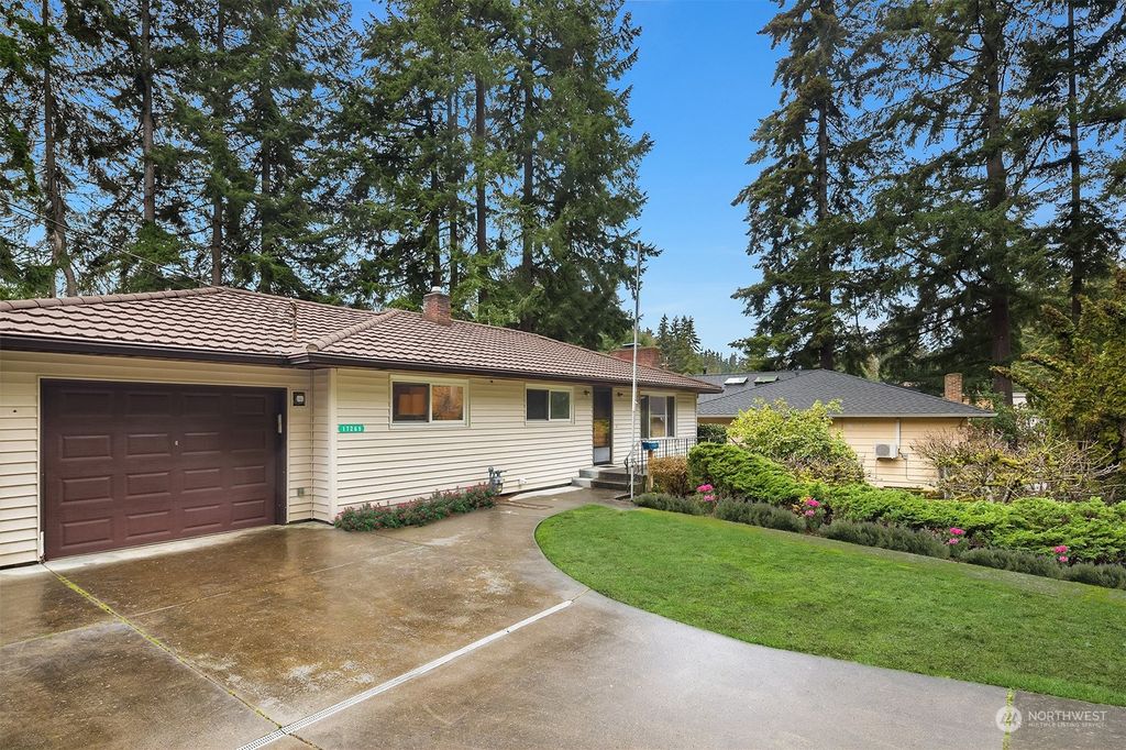 Photo of 17269 Greenwood Place N, Shoreline, WA 98133 (MLS # 2031796)