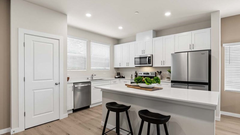 15215 35th Ave W C4