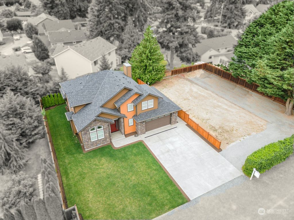 Photo of 20604 10th Place W, Lynnwood, WA 98036 (MLS # 1984180)