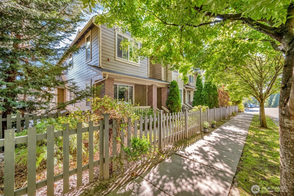 Photo of 10625 Ross Road #3, Bothell, WA 98011 (MLS # 2587672)