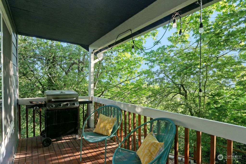 Photo of 6228 48th Avenue S, Seattle, WA 98118 (MLS # 2070339)