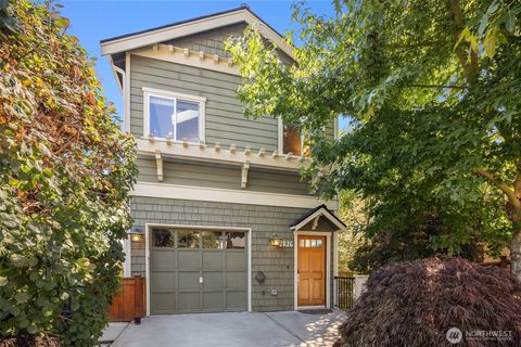 2826 21st Avenue W Seattle WA 98199
