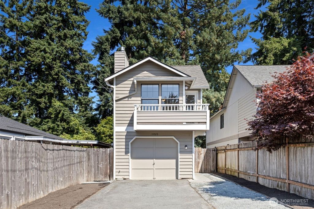 Photo of 14026 Wallingford Avenue N, Seattle, WA 98133 (MLS # 2412125)