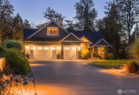 Photo of 15178 SE 330th Way, Auburn, WA 98092 (MLS # 2583785)