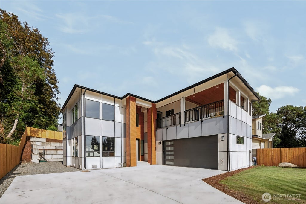 Photo of 4472 S 172nd Street ST, SeaTac, WA 98188 (MLS # 2593272)