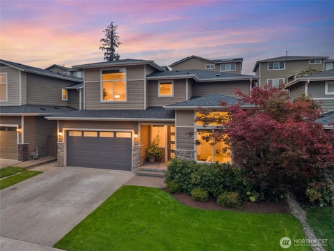 Photo of 13530 NE 128th Place, Kirkland, WA 98034 (MLS # 2583521)