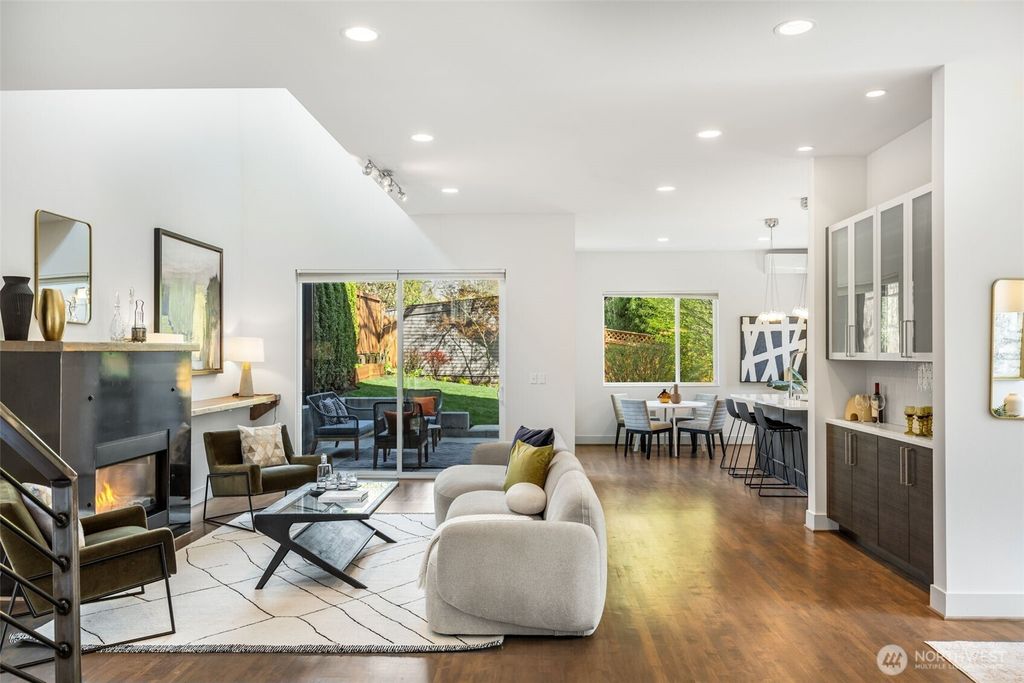 Photo of 2312 E Thomas Street, Seattle, WA 98112 (MLS # 2369222)